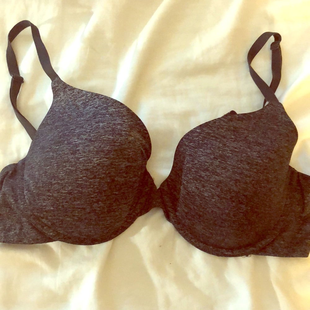 Victoria’s Secret T- shirt bra 36D